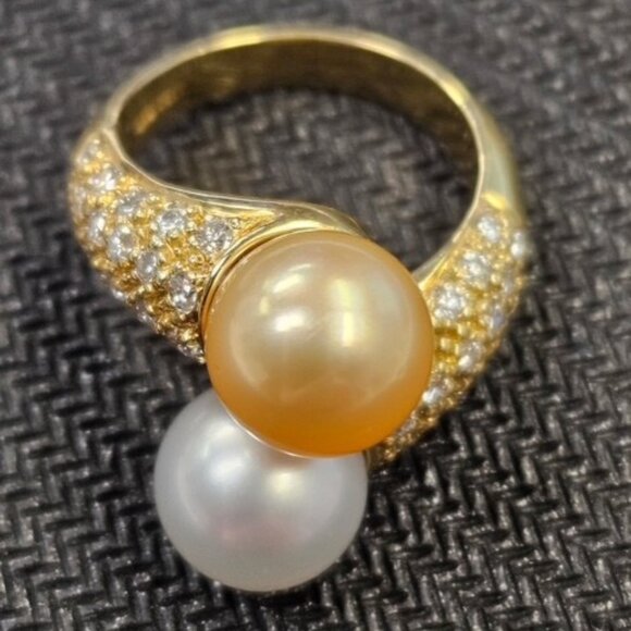 18 KT - SOUTH SEA PEARL NECKLACE AND RING - Picture 4 of 9
